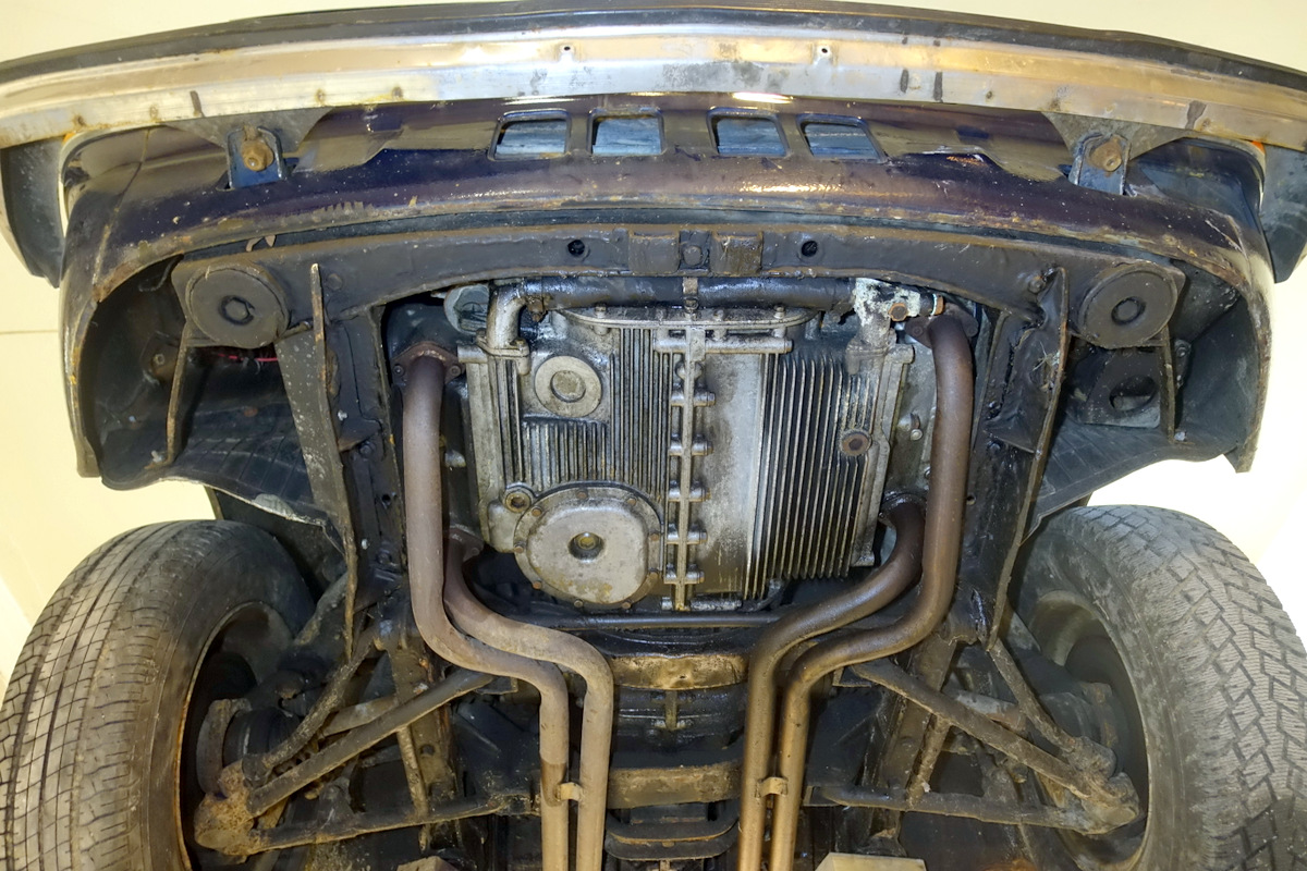 1973 Lancia 2000 berlina, underside foran